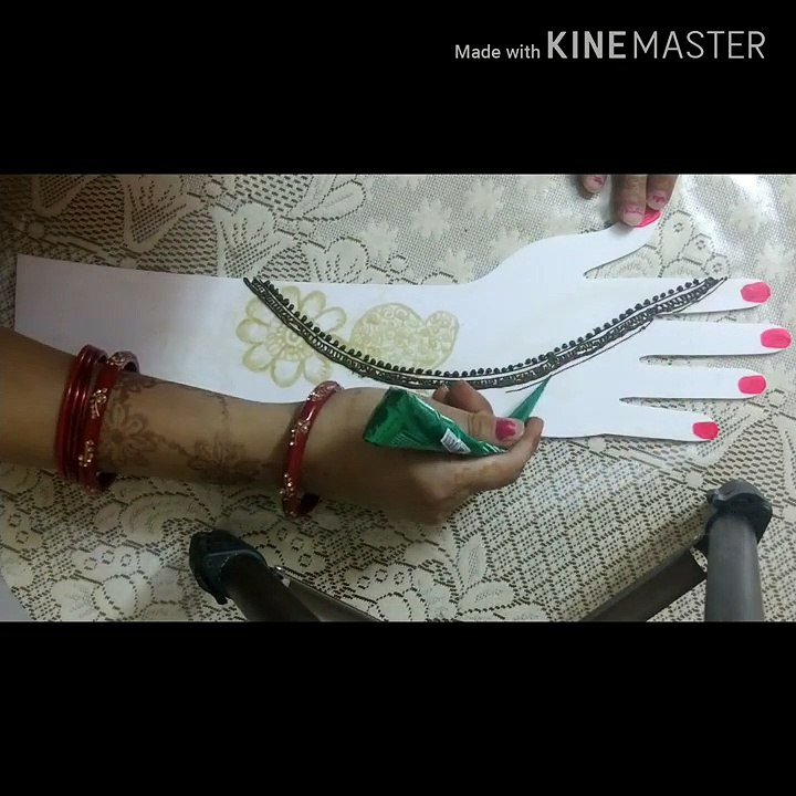 Beautiful and easy back hand mahndi design