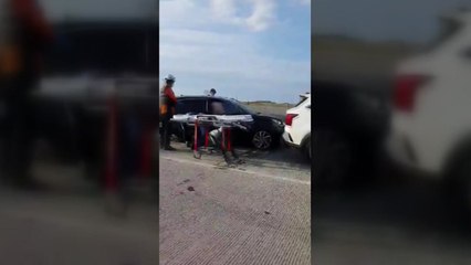 서해안고속도로에서 차량 4대 '쾅'...6명 다쳐 / YTN