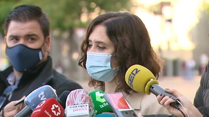 Ayuso defiende la estrategia sanitaria de su consejero porque "está funcionando"