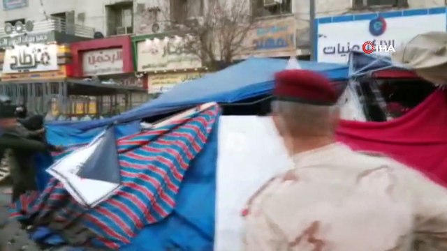 - Bağdat'ta 1 yılın ardından Tahrir Meydanı ve Cumhuriyet Köprüsü yeniden trafiğe açıldı