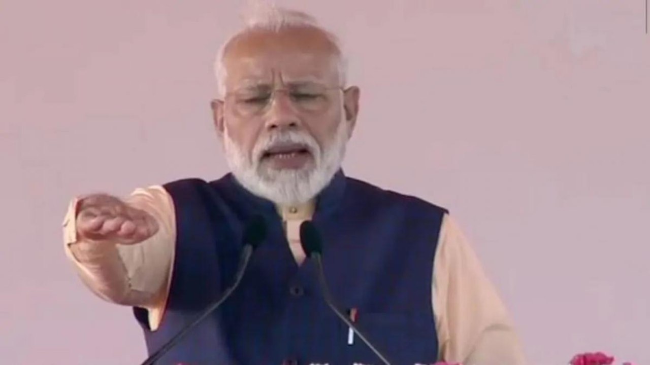 PM Modi pledged integrity of the country in unity parade