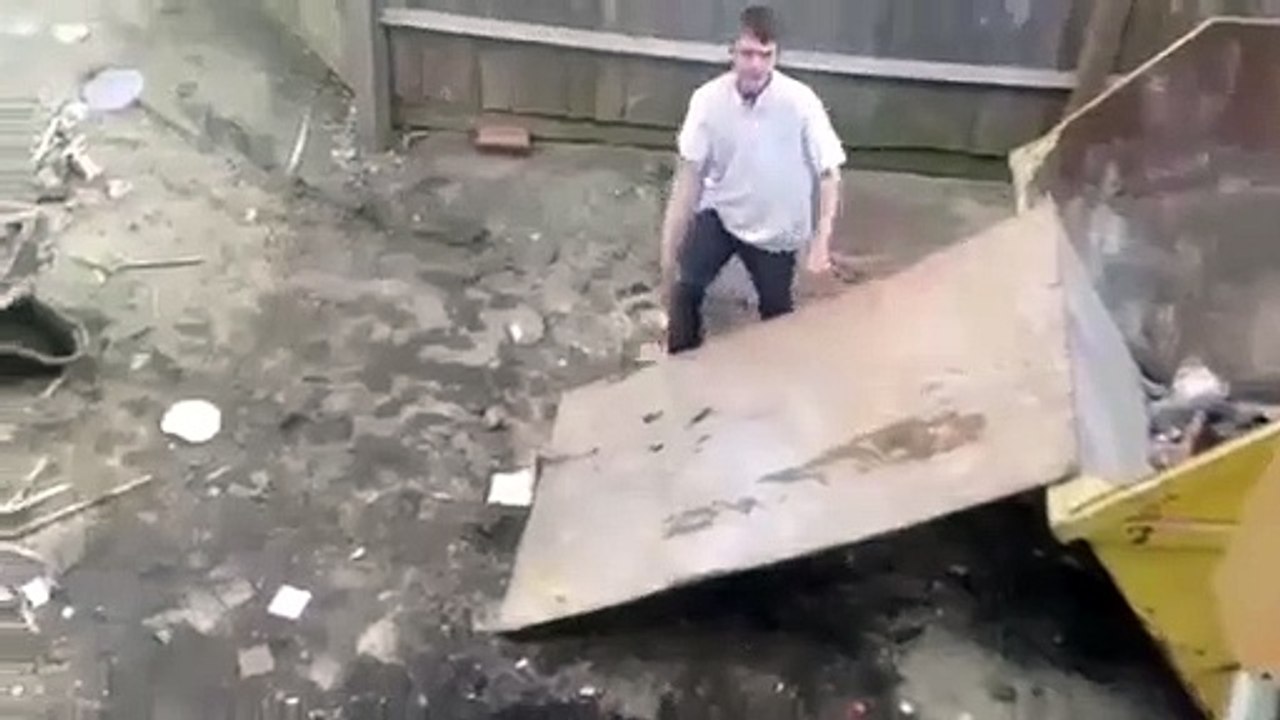 Grosse galère avec sa brouette... Fail