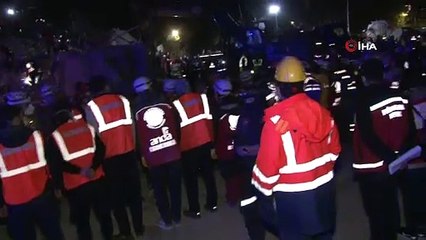 Yağcıoğlu apartmanı enkazında bir kadının cansız bedenine ulaşıldı
