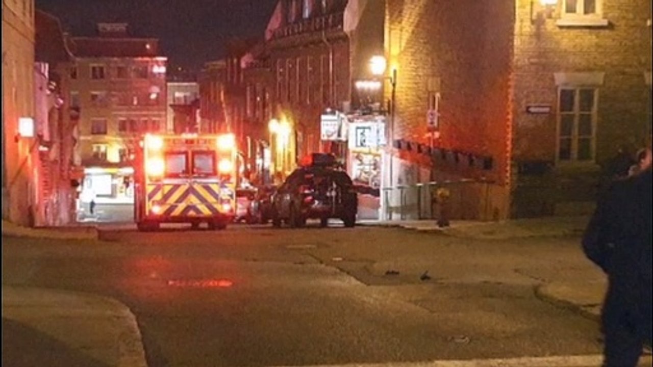 Attaque à l'épée dans le Vieux Québec : deux morts et cinq blessés