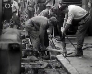 Bratislava, ul. Čs. armády: oprava el. trate (ČSFT 1970/44, železničná časť, 1/2)