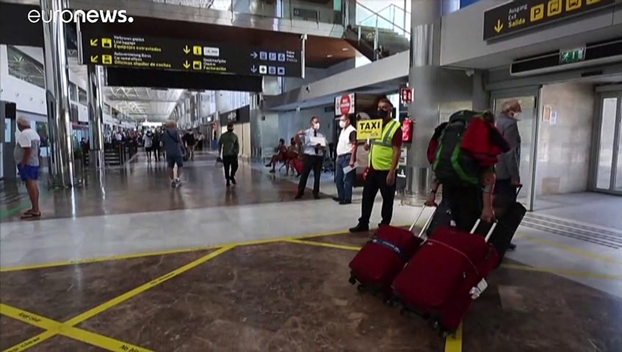 Urlaubs-Rettungsanker? Hunderte Deutsche reisen nach Teneriffa
