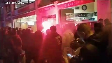 Les manifestations contre le confinement se multiplient en Europe