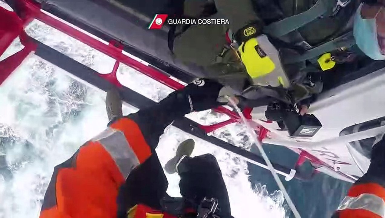 Pescara - Esercitazione di soccorso della Guardia Costiera (31.10.20)