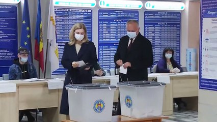 Ígor Dodon y Maia Sandu lucharán por la presidencia de Moldavia