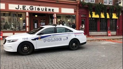 Hombre armado con un sable mata a dos personas en Canadá la noche de Halloween