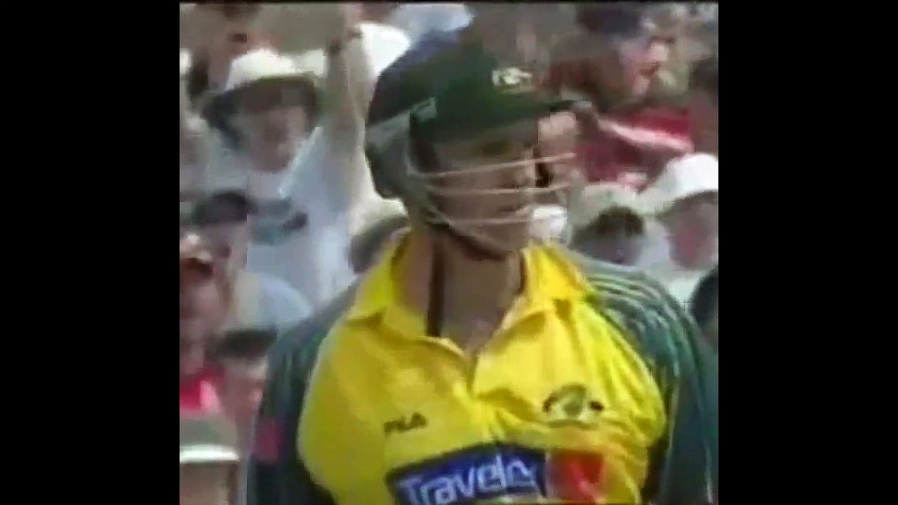 Top 5 Unbelievable Catches in Cricket History  Impossible Catches !Amazing 1