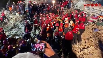 AFAD Başkanı müjdeyi duyurdu! 58. saatte bir vatandaşımıza daha ulaşıldı