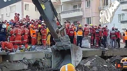 İzmir depreminde can kaybı 79'a yükseldi
