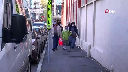 Yüz yüze eğitimde bir adım daha... 5. ve 9. sınıflar okulda öğretmenleriyle buluştu