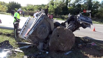Paramparça olan otomobilden sağ çıktı