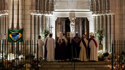 France church attack: City of Nice pays tribute to the victims