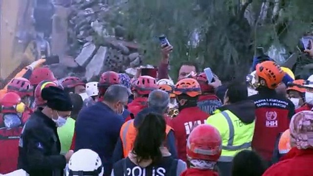 Az égei-tengeri földrengés után három nappal találtak túlélőt Izmirben