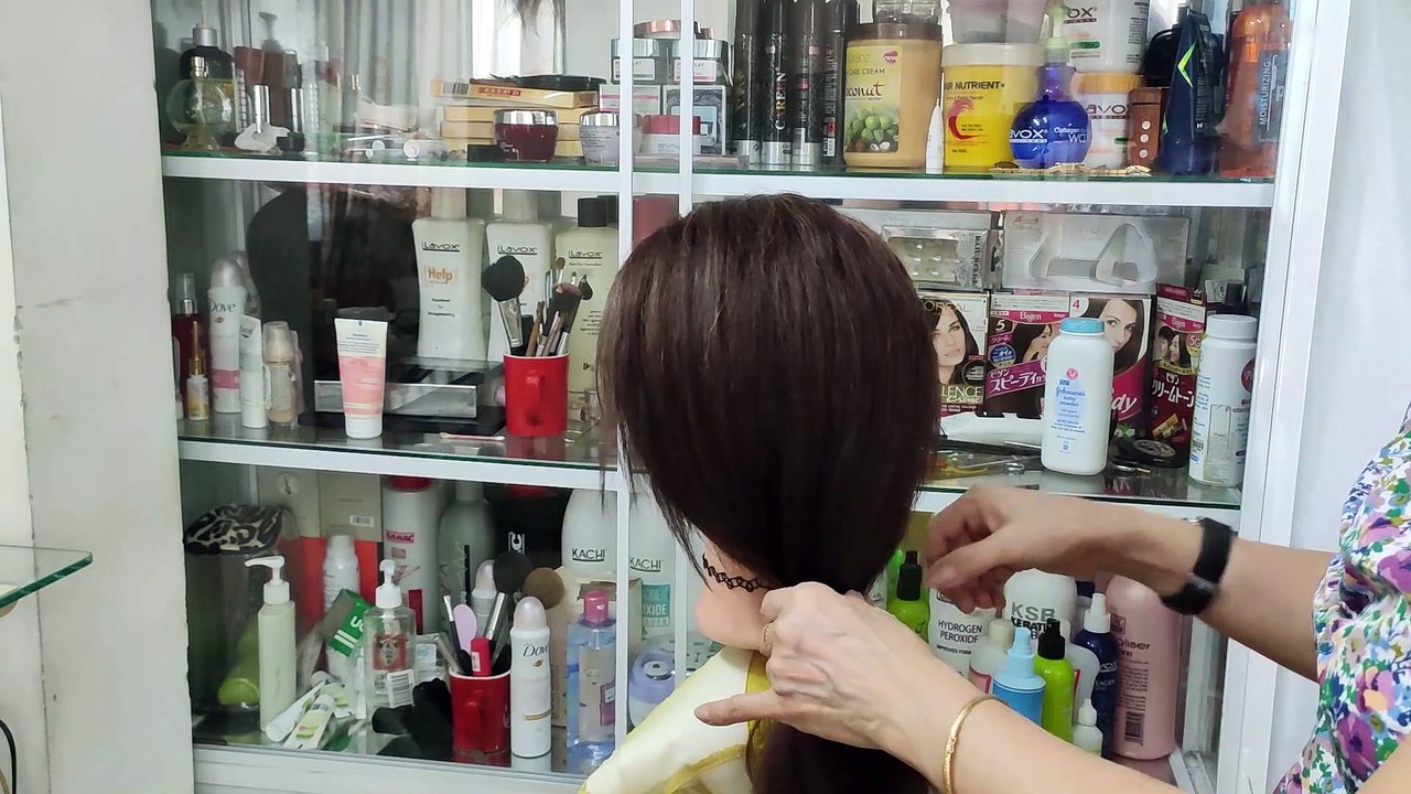 Búi Tóc Đơn Giản Dành Cho Bà Sui - Kiểu Búi Tóc Cao Đơn Giản Dành Cho Phụ Nữ Trung Niên! Kiểu 99