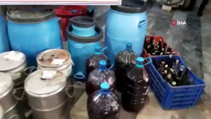 Kaçak içkiye darbe üstüne darbe: 3 ton 746 litre ile 5 gözaltı
