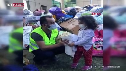 4 yaşındaki çocuk depremzedelere battaniyesini bağışladı