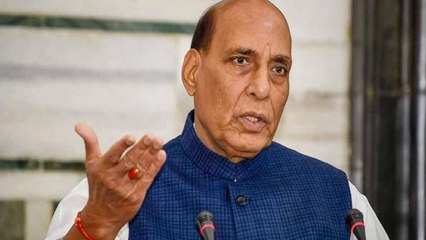 Rajnath praises Nitish Kumar, takes jibe at Lalu