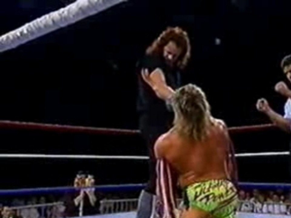 WWF - Ultimate Warrior vs The Undertaker