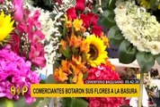 Comerciantes tiran flores a la basura tras cierre de cementerios en Lima