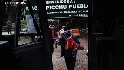 Riapre lentamente l'antica cittadella incaica di Machu Picchu