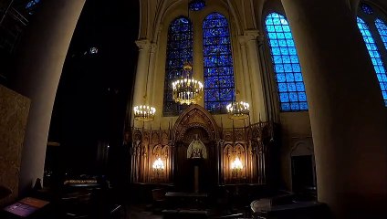 Chartres et son imposante cathédrale Notre-Dame