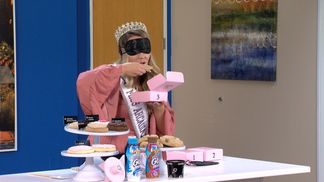 Crumbl Cookies Peanut Butter Cookie Challenge