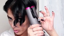 Cordless hair curler waves your hair on the go