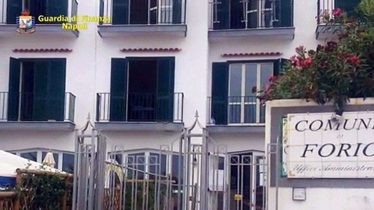Ischia (NA) - Non versavano imposta soggiorno sequestri per 16 albergatori di Forio (02.11.20)