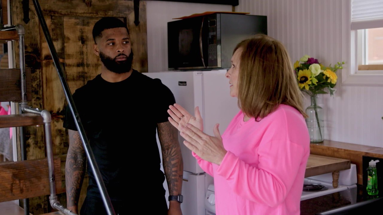 King Keraun Gets Into Tiny Houses