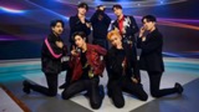 The Fact Music Awards' Performance Lineup, Ariana Grande's No. 1 Album & More Music News | Billboard News