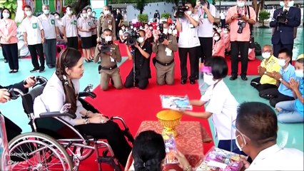 สมเด็จเจ้าฟ้าฯ กรมพระศรีสวางควัฒน วรขัตติยราชนารี ทรงเยี่ยมอาสาสมัคร พอ.สว.ประจำจังหวัดสิงห์บุรี