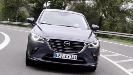 2021 Mazda CX-3 in Grey Driving Video