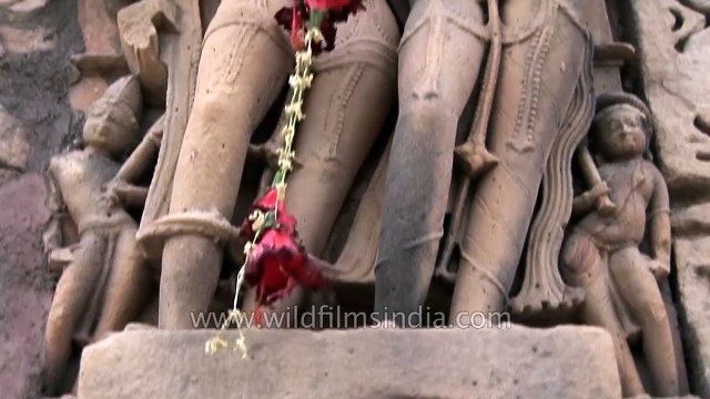 Complex sexual positions portrayed in the Khajuraho monuments
