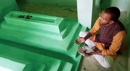 मंदिर में नमाज के विरोध में हिंदूवादी नेता अजय तोमर ने मस्जिद में पड़ा हनुमान चालीसा