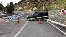 Hatay'da Samandağ-Arsuz yolu trafiğe kapatıldı