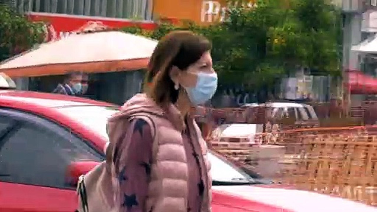 Λαμία: Οι πολίτες τηρούν τα νέα μέτρα και φοράν...