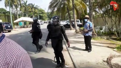 Situation tendue devant la résidence de Bédié