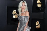 Lady Gaga pede perdão a namorado após mencionar ex durante comício de Joe Biden