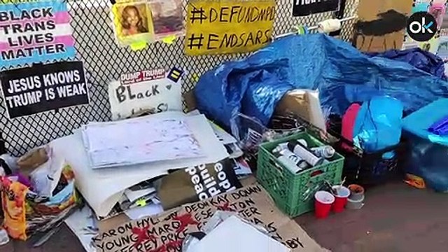 Los alrededores Casa Blanca se llena de carteles contra Trump en el día de la elecciones