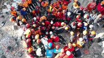 Törökország: újabb túlélőt találtak a romok alatt