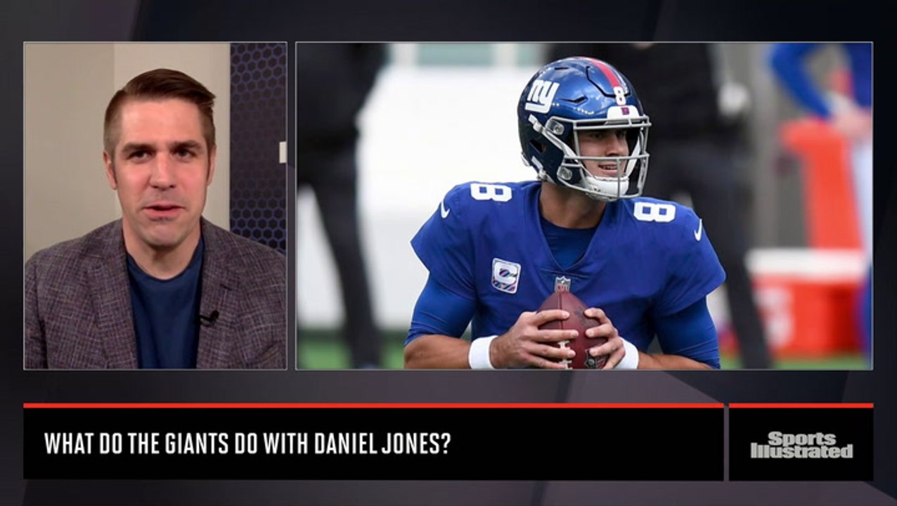What do the Giants do with Daniel Jones?
