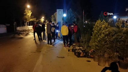 Şehitliğin duvarına çarpan motosiklet sürücüsü öldü