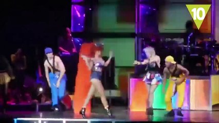 desastres de famosos en el escenario