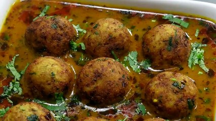 रोजाना की सब्जी के लिये खास गोभी के कोफ्ते, सिम्पल ग्रेवी के साथ । Cauliflower Kofta in Simple Gravy