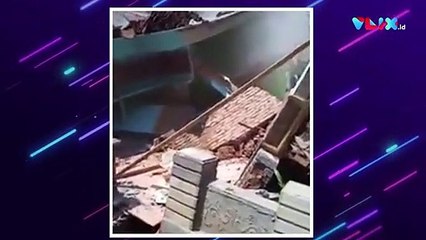 Viral Detik-detik Tanah Bergerak Bikin Rumah Roboh di Malang