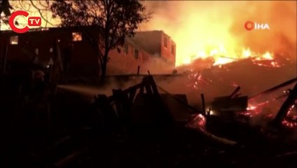 14 haneli köyde yangın: 10 ev ve bir cami yandı